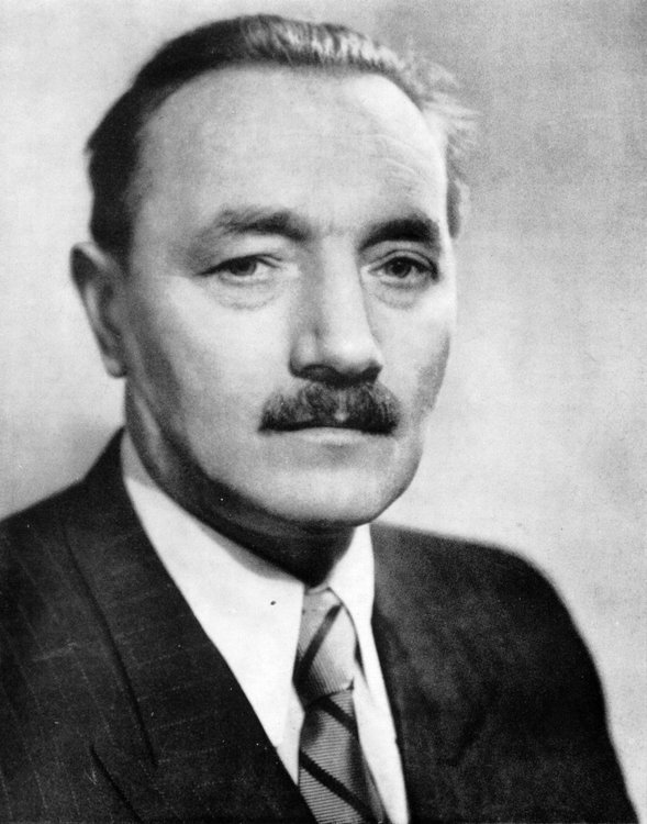 PL_Bolesław_Bierut_(1892-1956).jpg